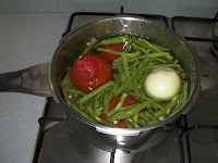 Green beans with tomato preparation