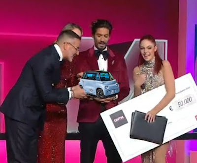 
GNTM 5: νικήτρια η Αλεξία Τράικο
