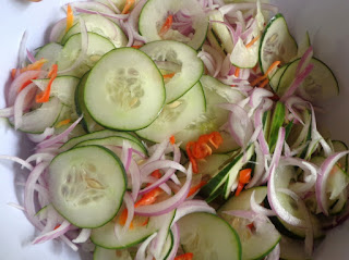 Ensalada fresca de pepinos