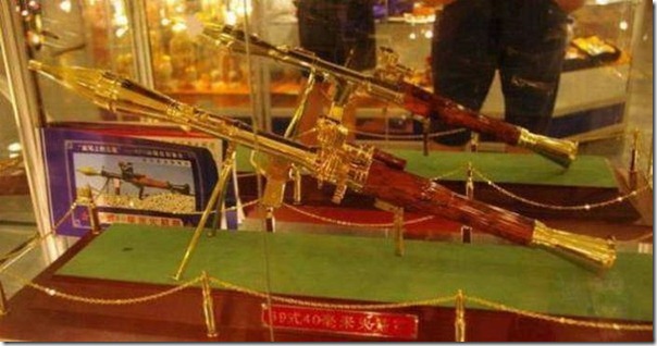 Armas de Ouro de Saddam Hussein (8)