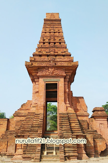 Candi Bajang Ratu Mojokerto