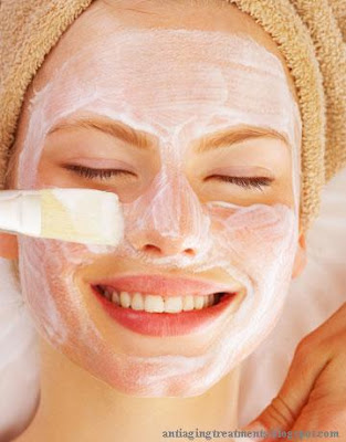 woman using face pack