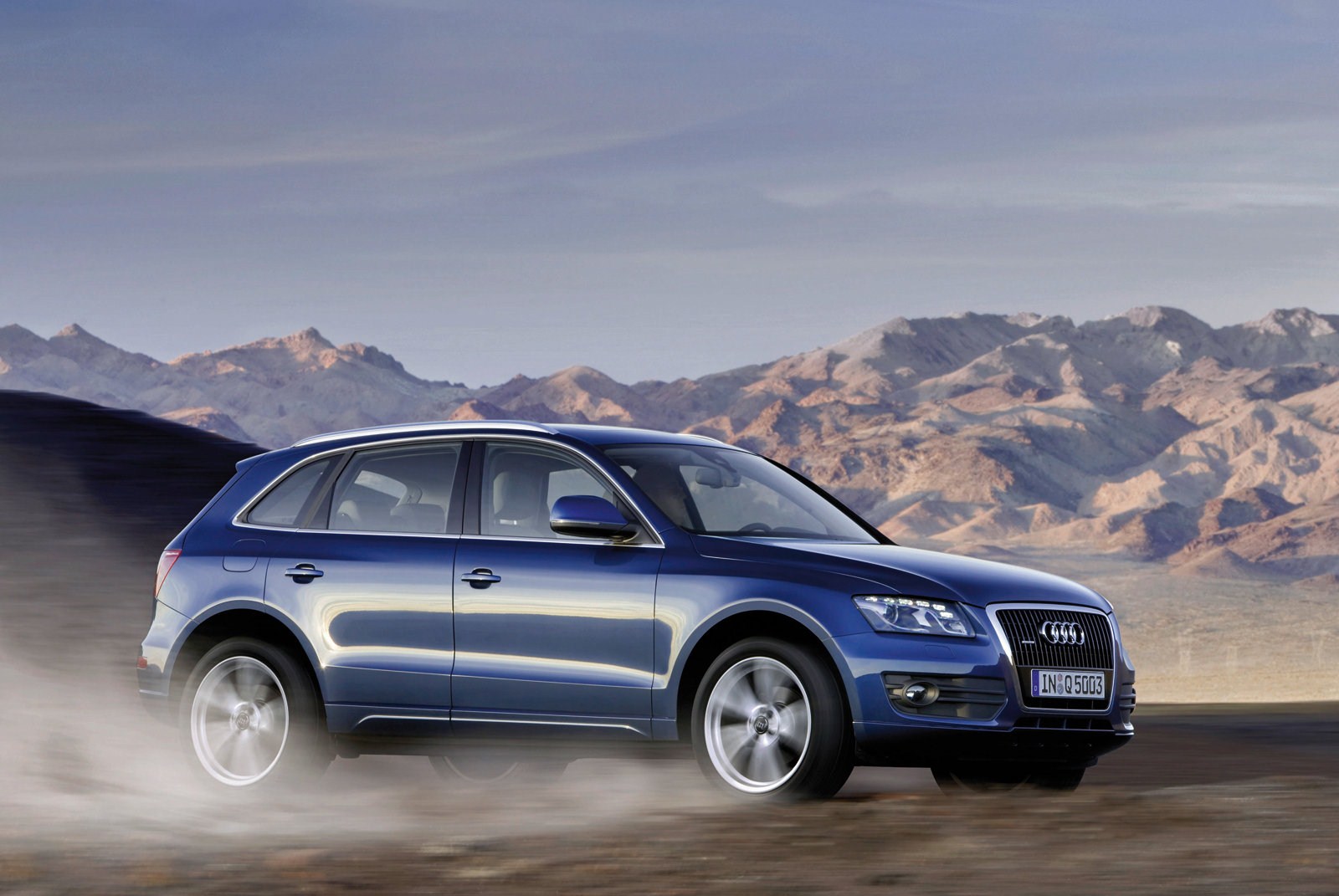 Audi Q5 Wallpapers