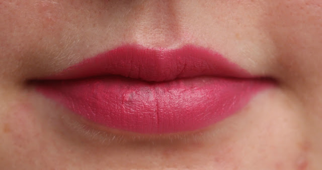 Photograph of the Avon Perfectly Matte Lipstick in Adoring Love