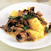 Cheesy polenta and mushrooms