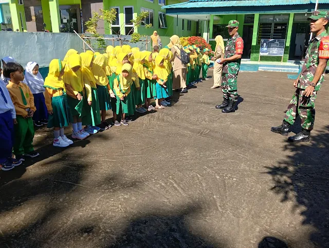 Pengenalan Cinta Tanah Air,TK Aisyiyah Bustanul Athfal dan Sekolah Kelompok Bermain Aisyiyah As Salam Desa Muncang Kunjungi Koramil Bodeh