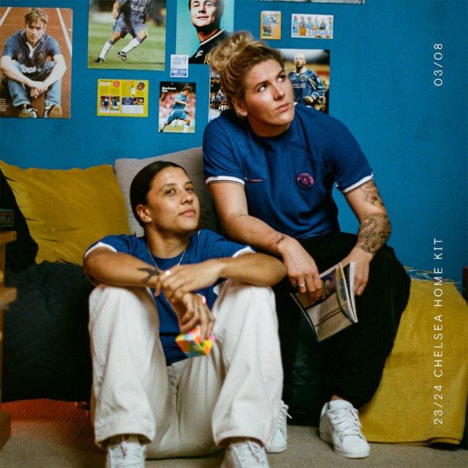 Chelsea unveil '90s inspired new home kit