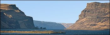 Wallula Gap viewed from north.