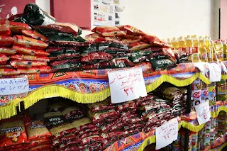 نائب محافظ قنا يفتتح معرضين لأهلا رمضان بنجع حمادي