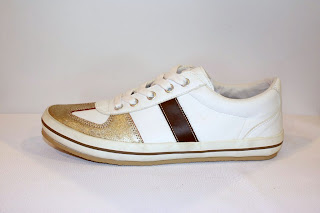 Price: RM 79 Colour: White and Chocolate and Gold Material : Leather(almost same Pig Skin)  Size: Euro 40 to 43