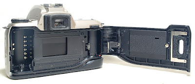 Nikon F655 (Chrome) Body #621, AF Zoom-Nikkor 35-70mm 1:3.3~4.5 (MK II)