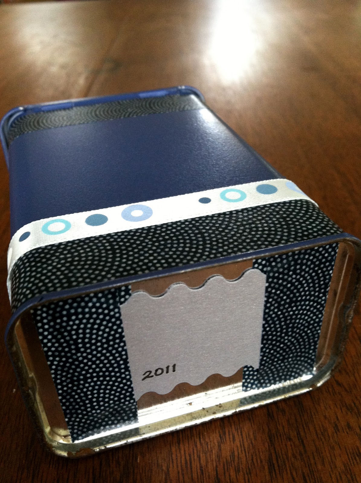 tonette time: the mini polaroid friend-maker and gift box