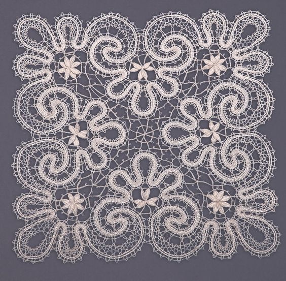 作品例を使ったブリューゲルレースの説明, Explanation of Brugel lace using work examples, 作品举例解释布鲁日蕾丝