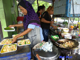 Halal Food Bangkok Damnoen Floating Market