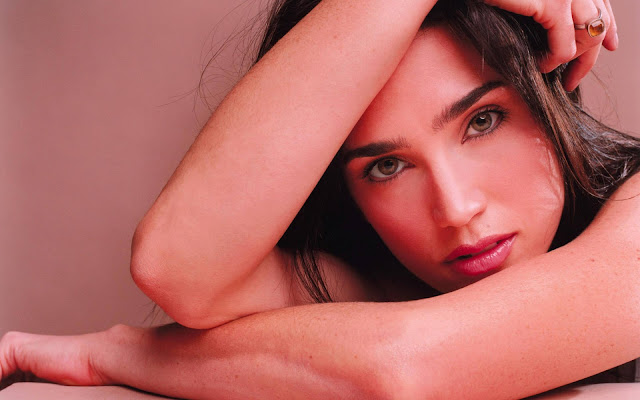 Jennifer Connelly glamor