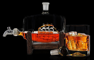 ship-in-bourbon-barrel-decanter-or-Whiskey-Dispenser