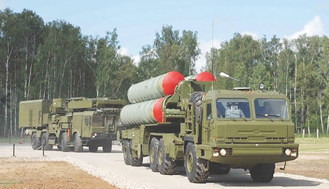 RUSIA AKAN PASOK SISTEM RUDAL PERTAHANAN UDARA S-400 KE INDIA