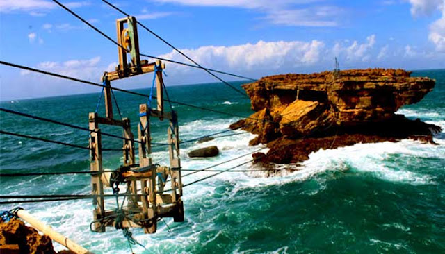 Menikmati Keindahan Pantai Timang Di Gunung Kidul 