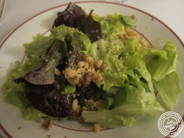 Image of the House salad at Le Relais de Venise in Paris, France