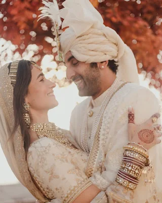 Alia Bhatt-Ranbir Kapoor Wedding Images, Alia Bhatt-Ranbir Kapoor Wedding Photo,Alia Bhatt-Ranbir Kapoor Wedding Pictures, Alia Bhatt-Ranbir Kapoor Marriage Images