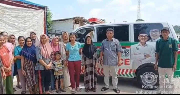 Rano Alfath Salurkan Bantuan untuk Warga Terdampak Banjir di Cikupa
