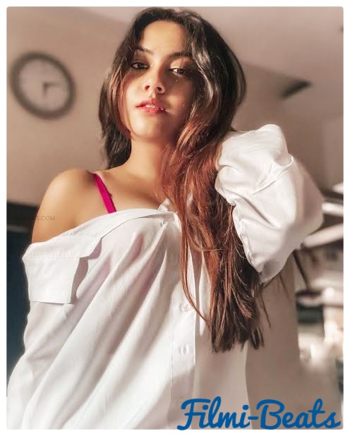 Reem Sheikh Wallpaper &  Biography