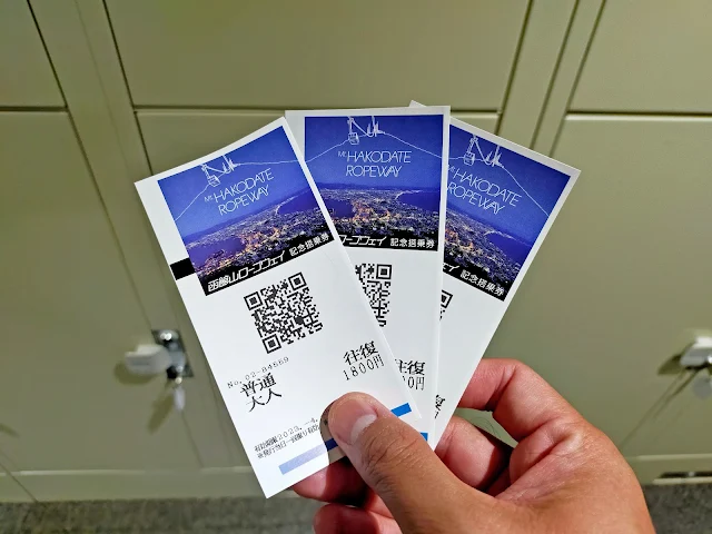We bought our two-way Hakodate Ropeway tickets