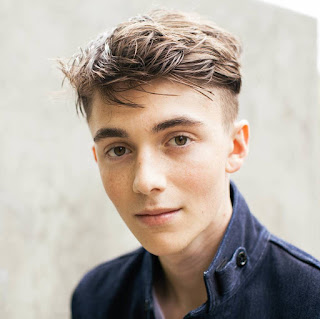 Greyson Chance - Musisi Terkenal Ini Seorang Gay