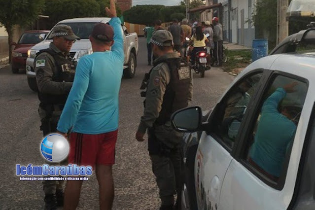 Ação rápida da Polícia Militar salva jovem de tentar suicídio com faca peixeira em Caraúbas