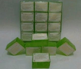 grosir Sabun UV whitening soap Transparant hijau