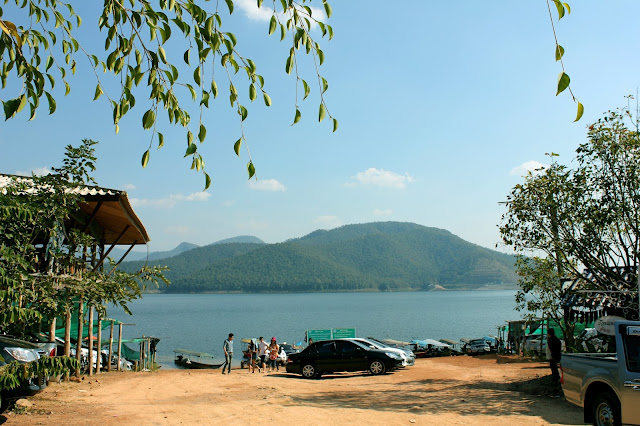 houseboats, Mae Ngat dam