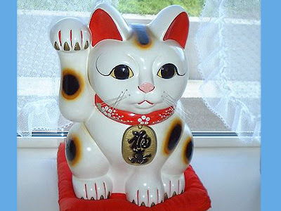 Legenda maneki neko, patung kucing pembawa keberuntungan dari jepang