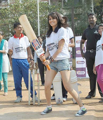 Genelia D’Souza Cricket