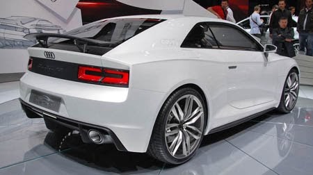 Mobil Audi Quattro Concept and E-tron Spyder  Foto Gambar 