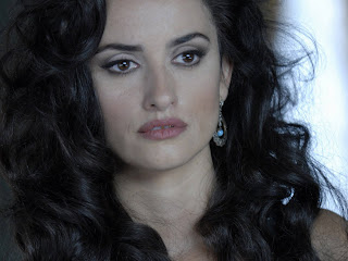 Free wallpapers without watermarks of Penelope Cruz at Fullwalls.blogspot.com