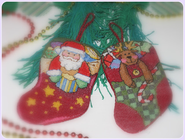  Holiday Stocking  Ornaments  от  Dimensions  designed by Brian  Jackins  