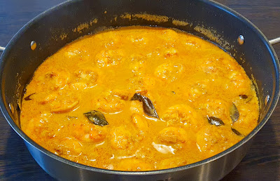 Sri Lankan prawn curry