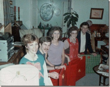 SCAN2963 Catherine John Helen Missy Andy 1984 adjusted
