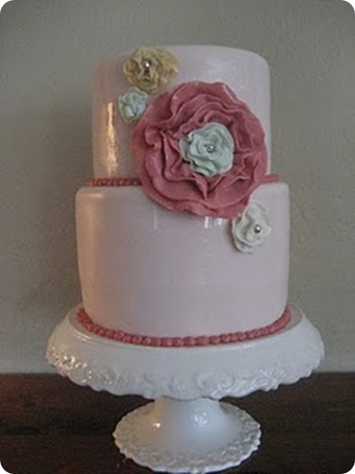 vintage pink cake with flowers