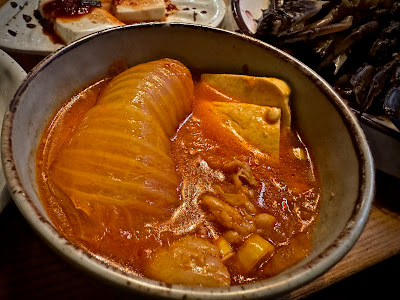 The Gogijip (고깃집), kimchi jjigae