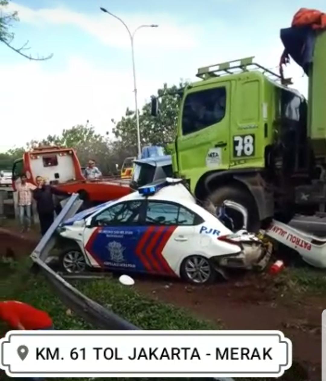 Diduga Mengantuk, Supir Dump Truk Akibatkan Laka Lantas di KM. 66 Tol Tangerang-Merak