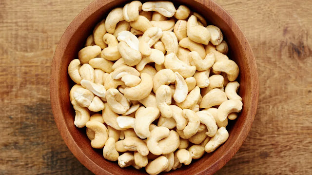 How Cashews Support Immune System Health?: A Nutrient Powerhouse How Cashews Support Immune System Health?: A Nutrient Powerhouse