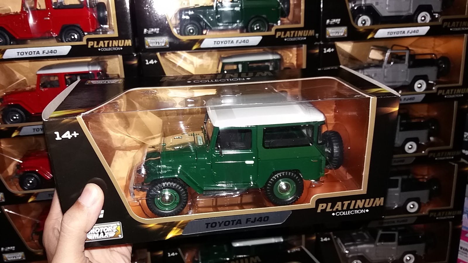 MAINAN DIECAST MINIATUR MOBIL MOTOR MINIATUR MOBIL JEEP TOYOTA