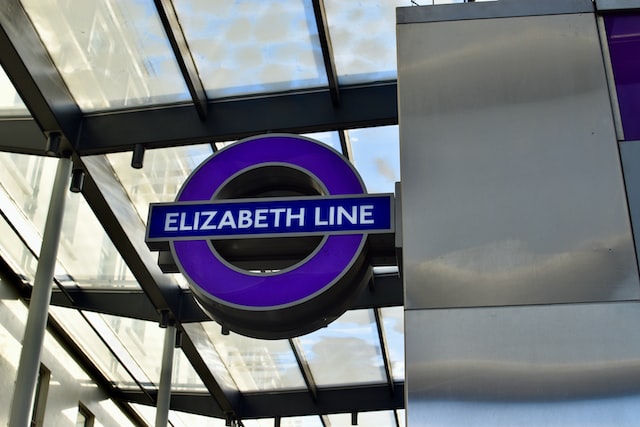 Elizabeth Line Train Londres