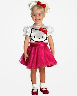 Foto bayi cantik pakai baju hello kitty dress pink