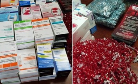 Move Org recibió donaciones de medicamentos para el asma, rosarios, y folletos de oración por colaboradora en New York.