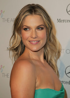 Ali Larter photo