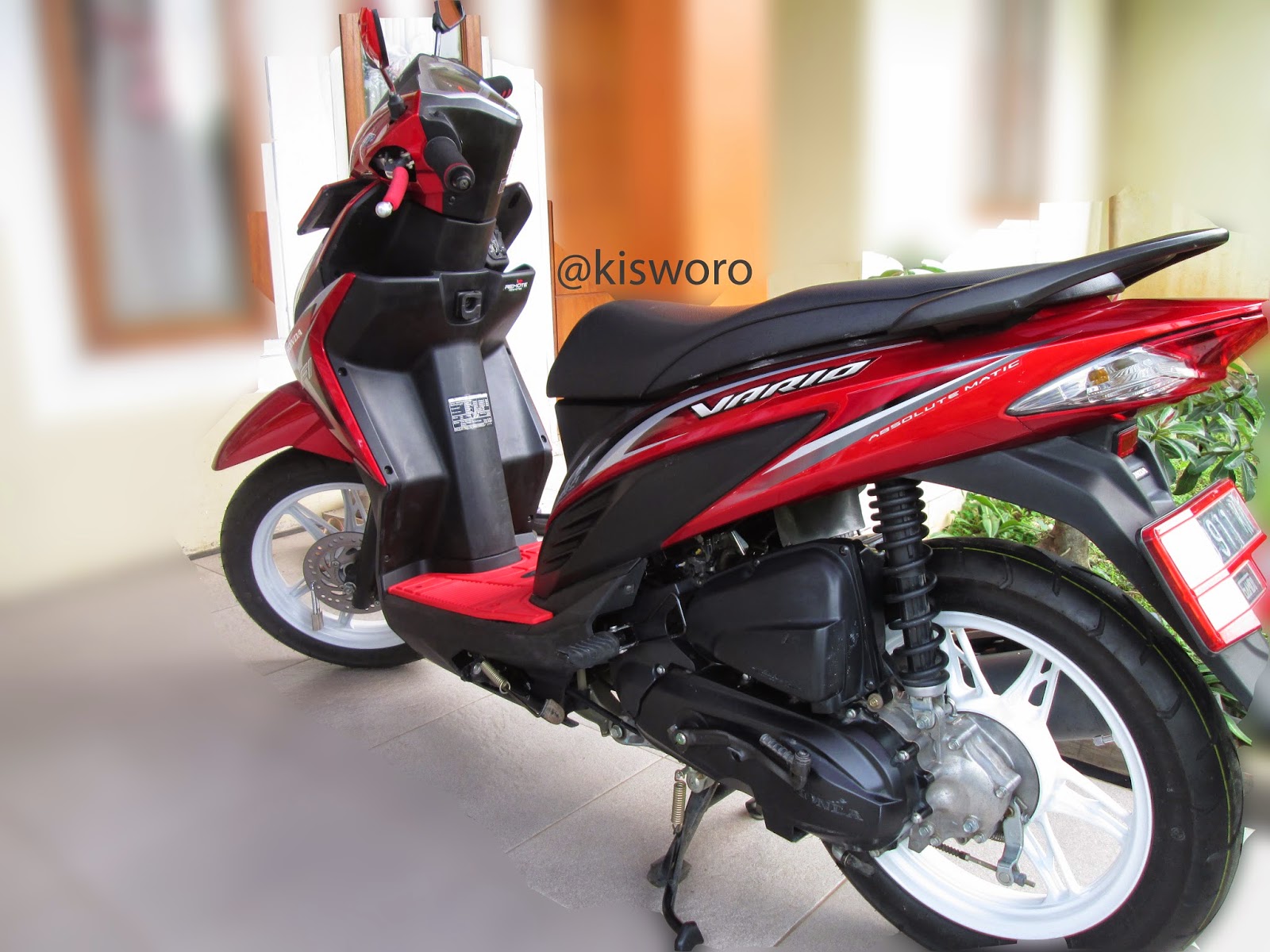 Membuat Motor Nyaman Digunakan Honda Vario 110 FI Notepad