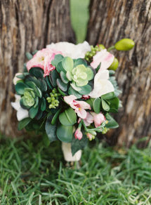 succulent wedding flowers