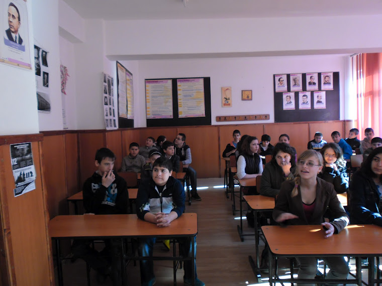 "Azi elev de gimnaziu, mâine licean"